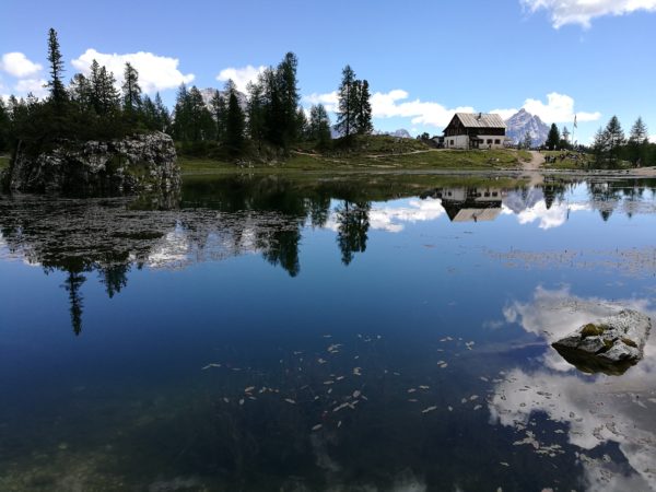 Mountain shelter huawei p9